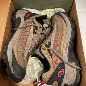 Merrell Pulse waterproof women’s size 8.